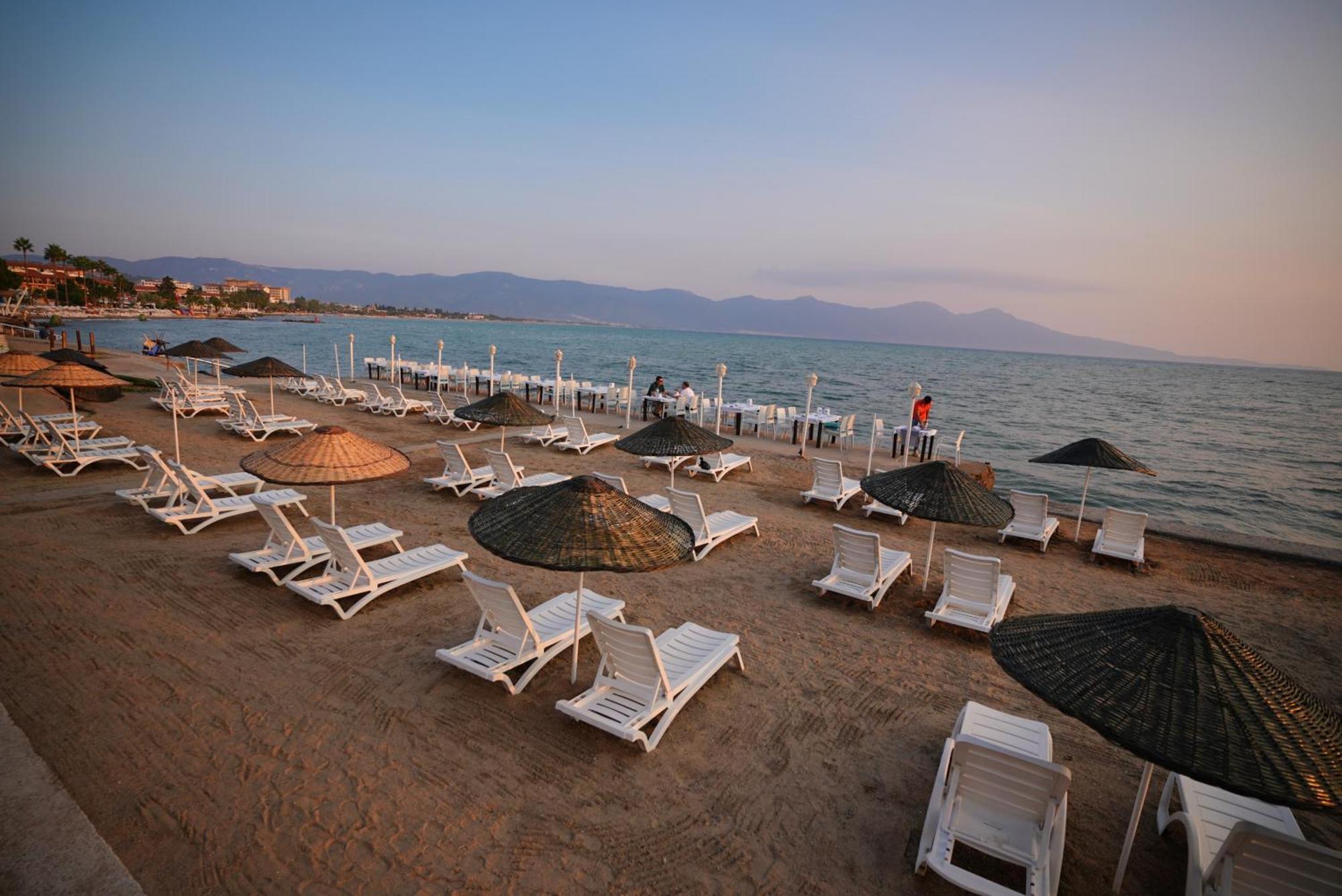 Villa Sevilla Kusadası Exterior foto